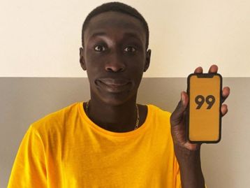 99 lança campanha com Khaby Lame, fenômeno TikTok