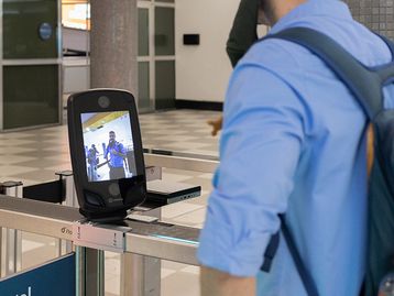 Brasil é pioneiro no uso de reconhecimento facial em aeroportos