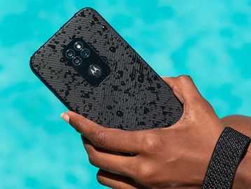 Motorola lança Defy 2021, o celular com corpo ‘indestrutível’