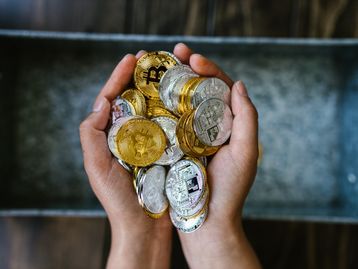 China aumenta repressão contra mineradores de bitcoin e fecha locais