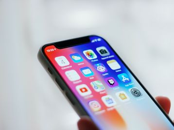 Procon reúne empresas e operadoras para debater segurança de celulares