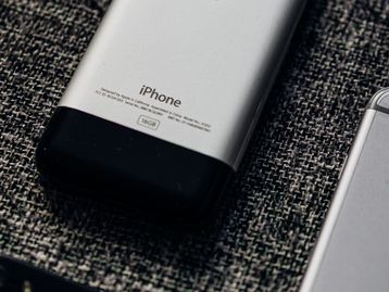 iPhone completa 14 anos: relembre curiosidades e recordes
