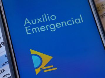 Governo antecipa 4ª parcela do auxílio emergencial; veja calendário