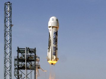 Turismo espacial: por que o foguete de Bezos tem formato fálico? 