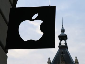 Apple suspende funcionária após tweets sobre sexismo