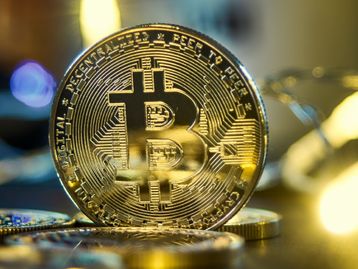 Hackers roubam R$ 490 milhões em criptomoedas de corretora