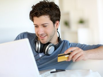 Semana de descontos no AliExpress tem até Poco X3 com preço imperdível