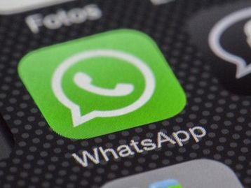 WhatsApp pode ganhar reações com emojis em breve