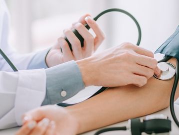 Check-up #1: riscos da hipertensão e outros destaques de saúde na semana