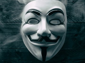 Anonymous declara guerra contra Bolsonaro e hackeia Fib Bank