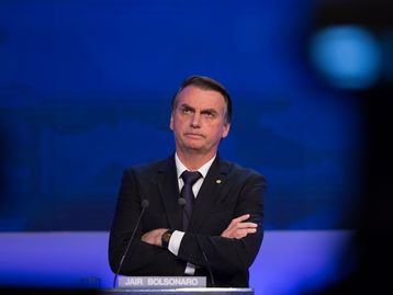 Bolsonaro dificulta remoção de contas e posts em redes sociais