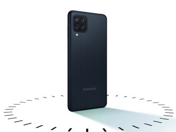 Galaxy M22 é lançado com tela Super AMOLED e câmera quádrupla