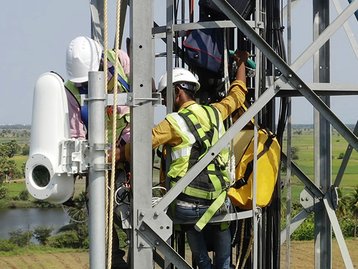Alphabet: Projeto Taara transmite internet através do rio Congo