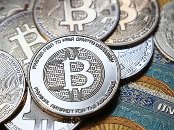 Queda do bitcoin: entenda a desvalorização da moeda digital