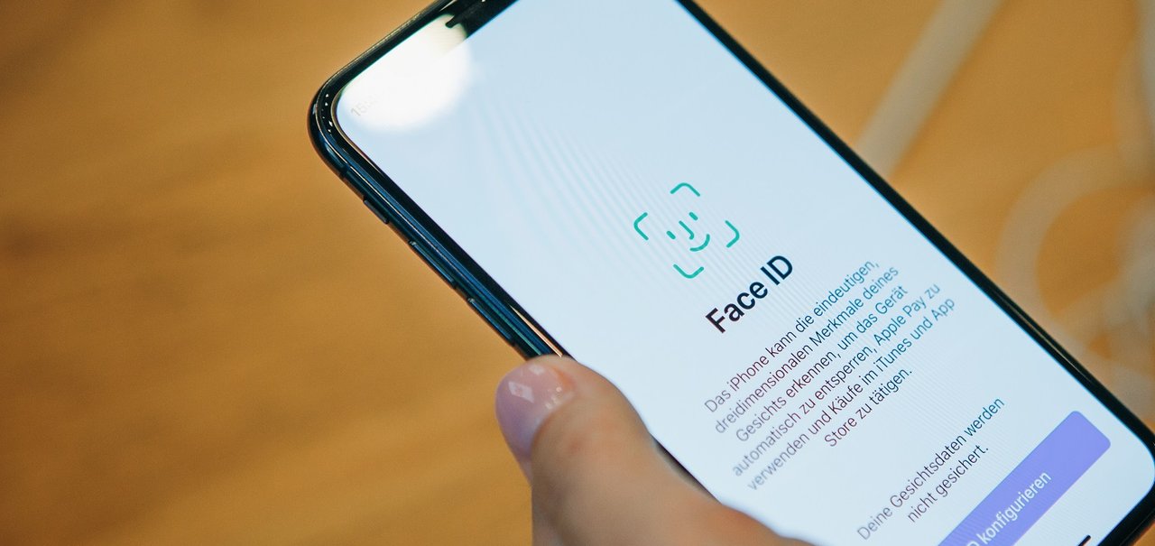 Apple diz que Face ID está mais eficiente contra falhas no iOS 15