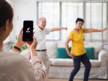 Google quer mostrar vídeos do TikTok e Instagram nas buscas