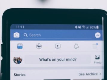 Facebook diz ter reduzido em 50% visualizações de discurso de ódio