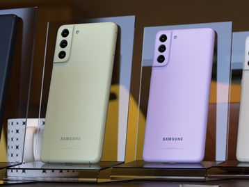 Galaxy S21 FE: Samsung volta a dar pistas sobre lançamento