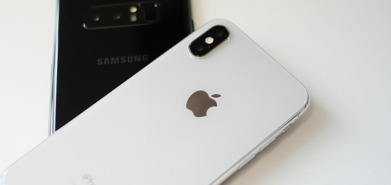 Apple e Samsung são notificadas por não entregarem carregador