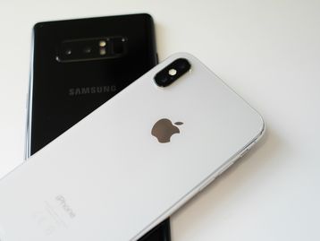 Apple e Samsung são notificadas por não entregarem carregador