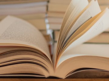 Livros físicos a partir de R$ 6 no Esquenta Black Friday Amazon