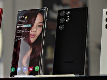 Samsung Galaxy S22 Ultra aparece em fotos com S Pen