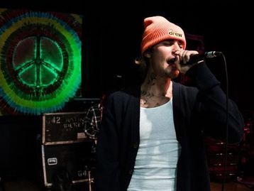 Golpe usa call center e Justin Bieber para colocar vírus no PC