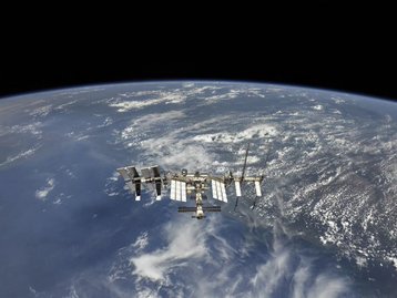 Rússia explode satélite e coloca em risco Estação Espacial