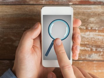Black Friday: 93% das pessoas pesquisam no celular antes de comprar
