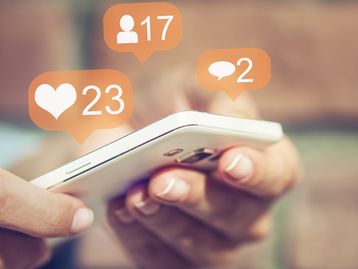 Busca por recompensa nas redes sociais e ansiedade geram ciclo vicioso