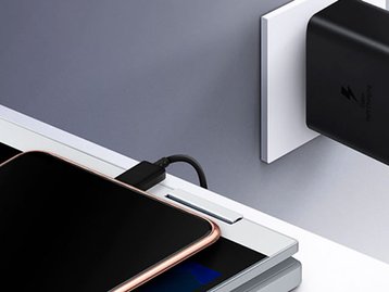 Samsung lança carregador duplo para celulares, laptops e relógios