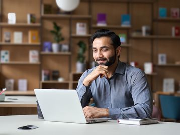 Google Meet permite utilizar ferramentas de inclusão. Veja como usar