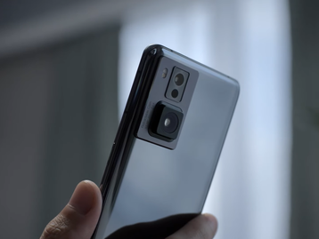 Oppo apresenta celular com nova câmera retrátil; veja vídeo