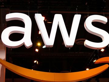 Falha na Amazon AWS derruba Twitch, PSN e mais nesta quarta (15)