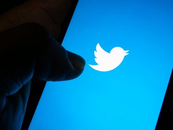 Twitter responde a acusações de não combater fake news no Brasil