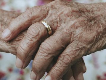 Parkinson: flavonoides podem reduzir mortalidade em pessoas com a doença