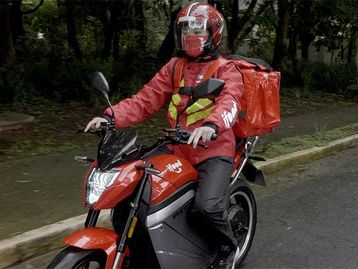 iFood vai lançar moto elétrica para entregadores nas próximas semanas