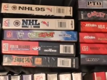 Centenas de jogos lacrados de SNES e Mega Drive são descobertos em loja