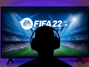 CEO da EA acredita que marca FIFA atrasou evolução do jogo 