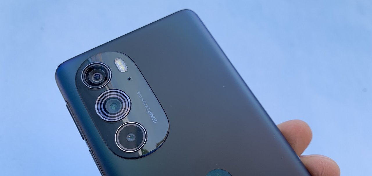 Motorola Edge 30 Pro chega com 2 anos de garantia e selfies de 60 MP