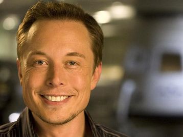 Musk promete comer alimento de zona radiativa em defesa da energia nuclear 