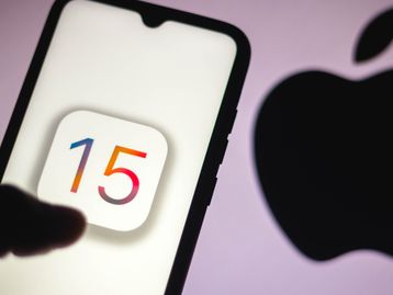 Apple lança iOS 15.4 com desbloqueio via Face ID de máscara