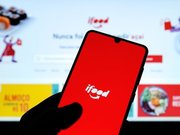 iFood oferece pratos por R$ 0,99, mas frete revolta usuários