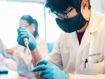 Primeira vacina vegana contra covid-19 é aprovada no Canadá 