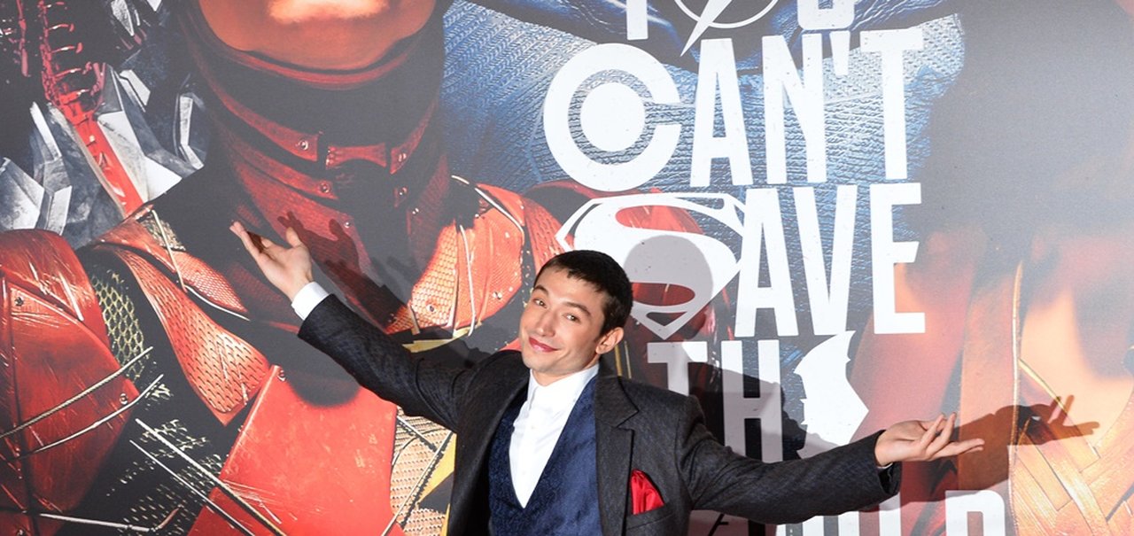 The Flash: Ezra Miller pode deixar papel do herói após polêmicas