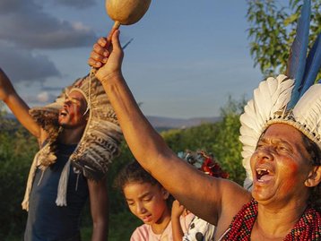 Terras indígenas são barreira contra desmatamento na Amazônia, diz estudo