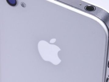 Apple vai indenizar donos de iPhone 4S por 'lentidão' do celular