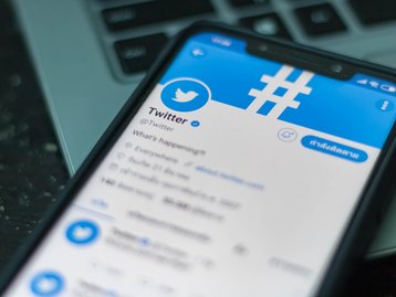 Twitter demite diretores e pausa contratações antes da chegada de Musk