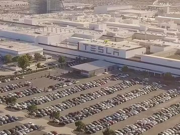 Tesla: funcionária que denunciou assédio rejeita fazer um acordo