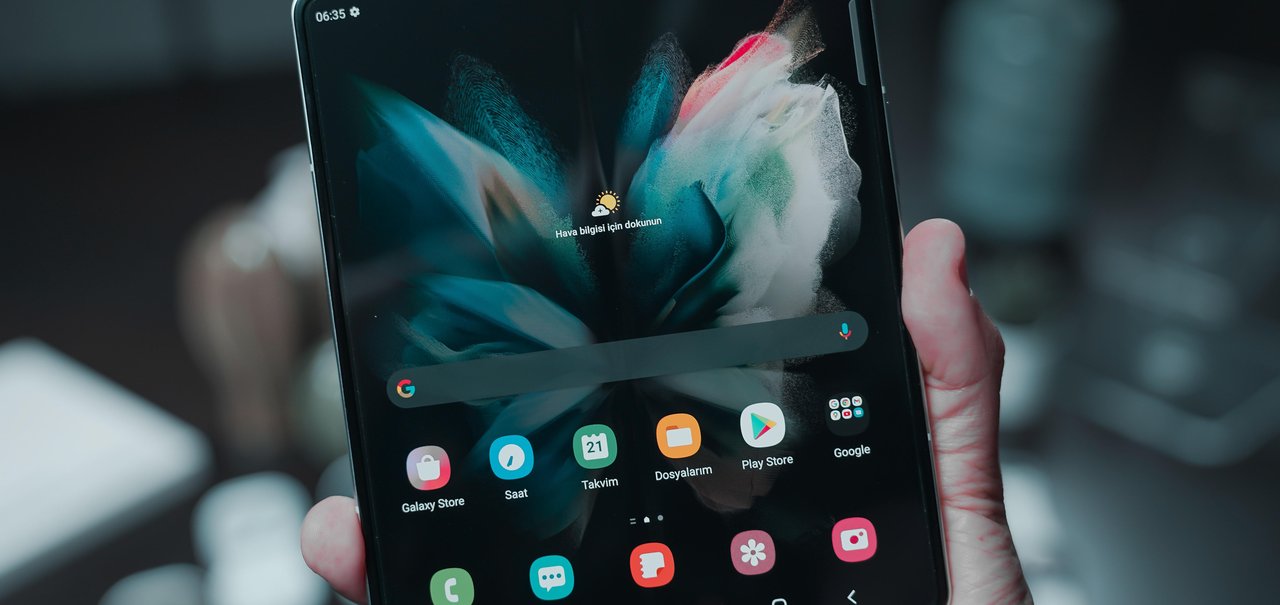 Galaxy Z Fold 4 deve ter variante com 1 TB de armazenamento